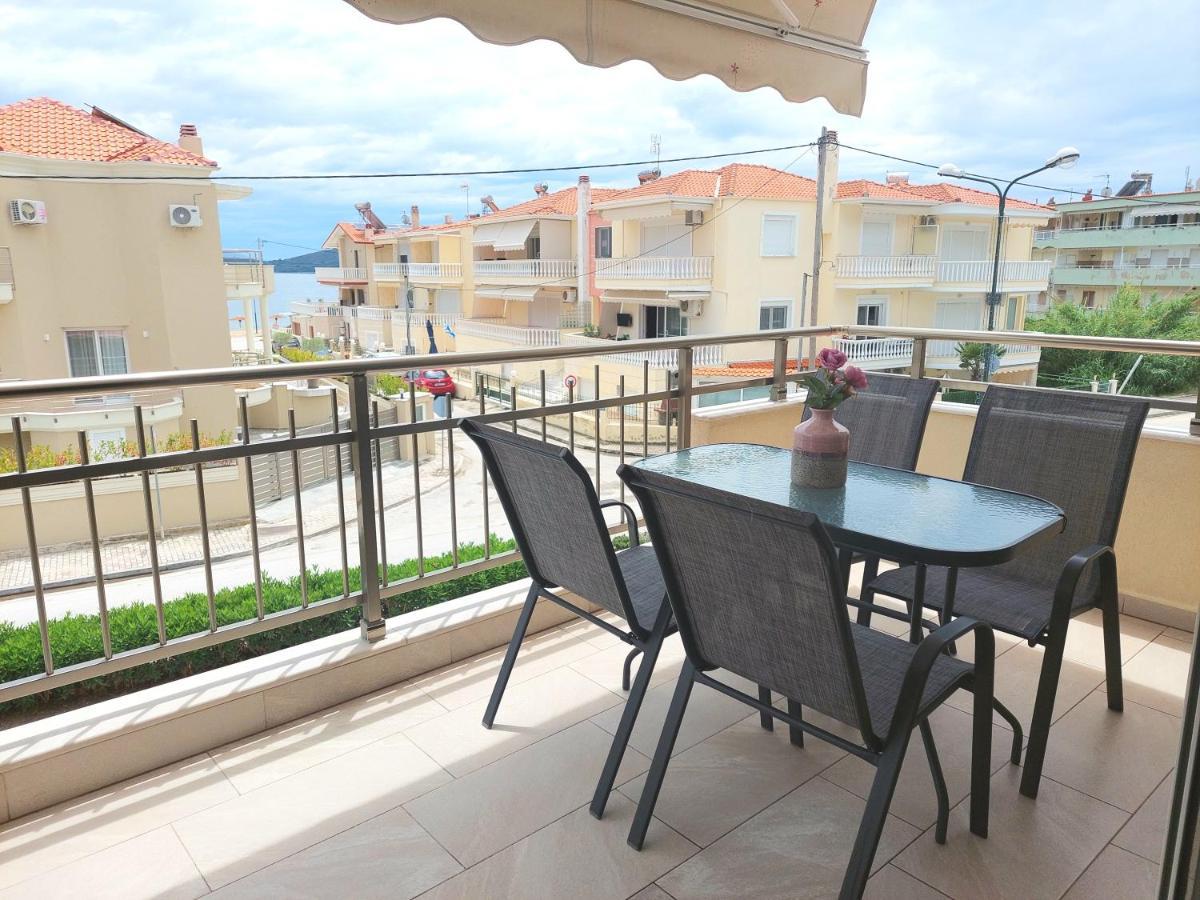 Myrsini'S Sea View Apartment Nea Peramos  Exterior photo